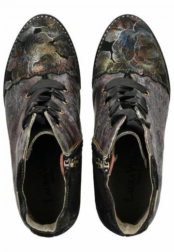 Высокие сапоги