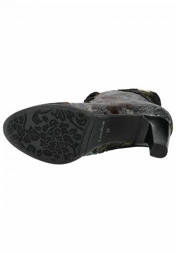 Высокие сапоги