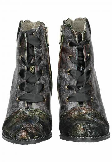 Высокие сапоги