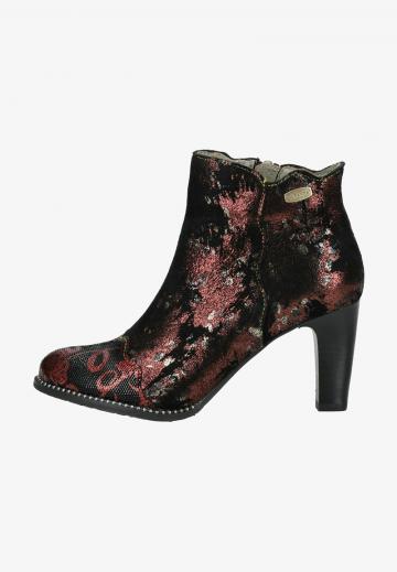 Полусапожки на высоком каблуке