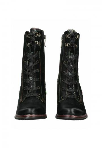 Ботинки на шнуровке