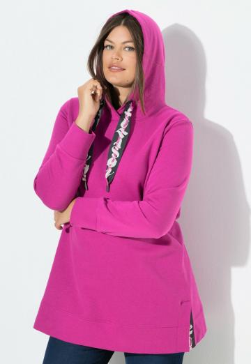 Пуловер с капюшоном