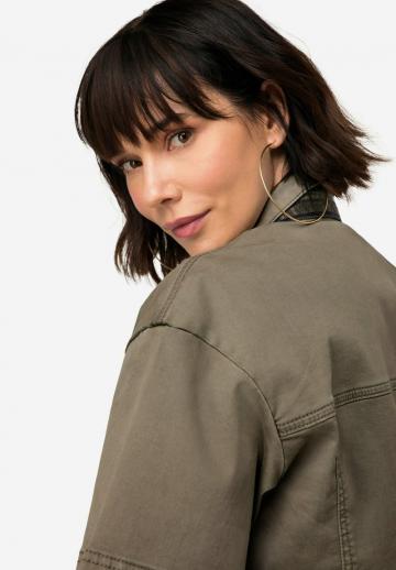 Джинсовая куртка