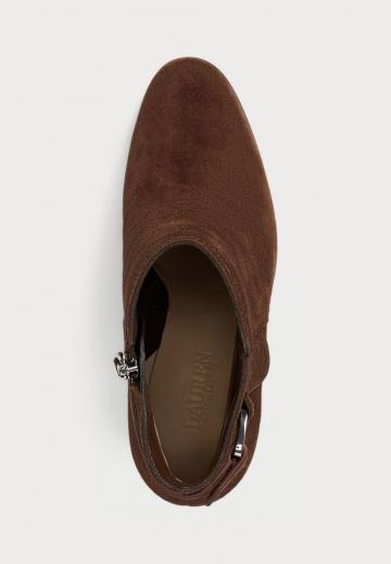 Высокие сапоги