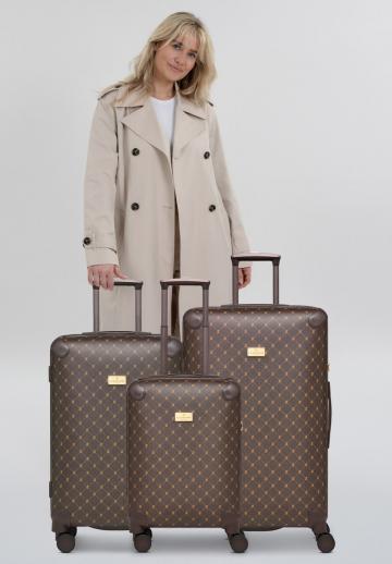 Набор чемоданов