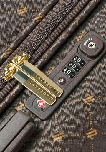 Набор чемоданов