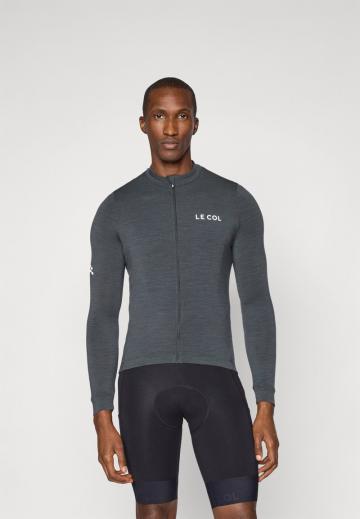 Спортивная форма