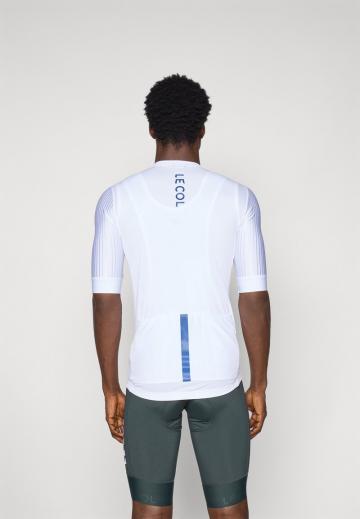 Спортивная форма