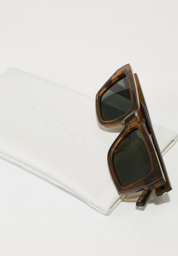 Солнечные очки