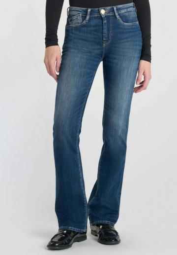 Клешеные брюки