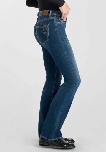 Клешеные брюки