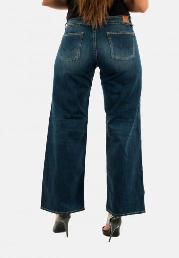 Свободные джинсы