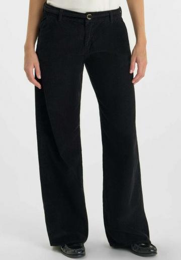 Свободные джинсы