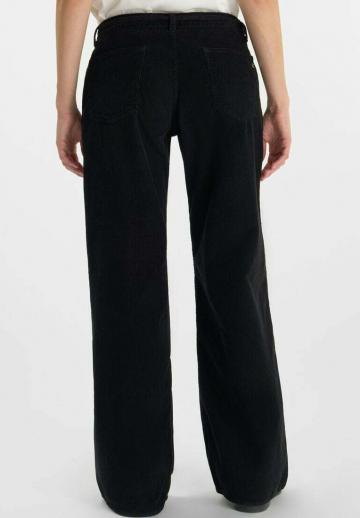 Свободные джинсы