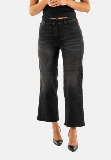 Клешеные джинсы