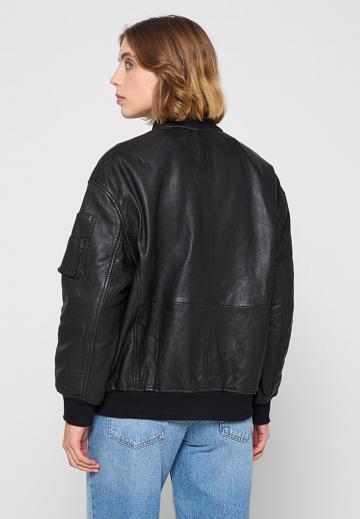 Кожаная куртка