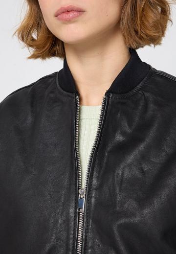 Кожаная куртка