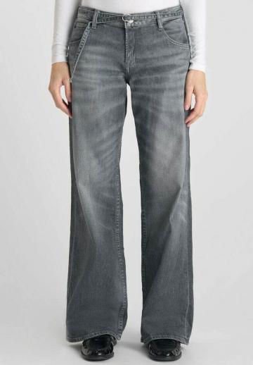 Джинсы