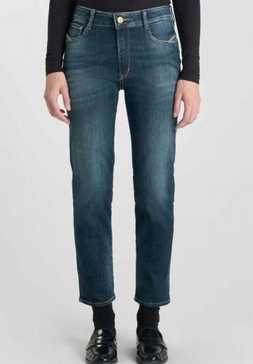 Короткие джинсы