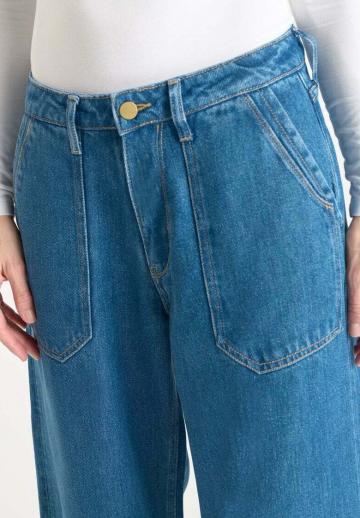 Джинсы