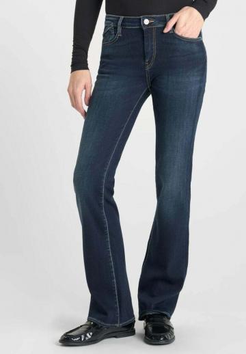 Клешеные брюки