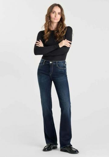 Клешеные брюки