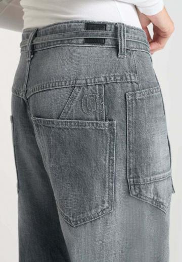 Джинсы