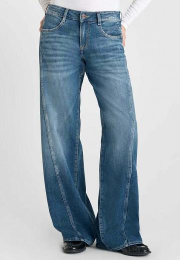 Джинсы