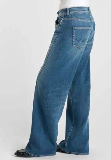 Джинсы