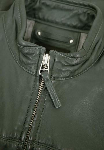 Кожаная куртка
