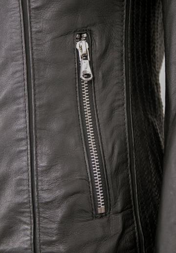 Кожаная куртка