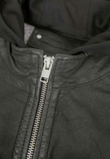 Кожаная куртка