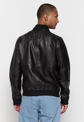 Кожаная куртка