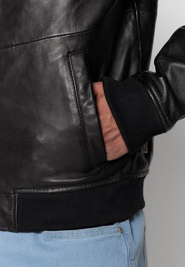 Кожаная куртка
