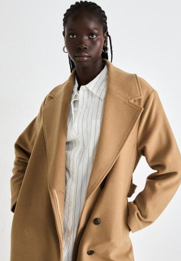 Шерстяное пальто