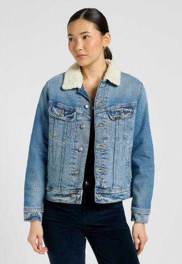 Джинсовая куртка