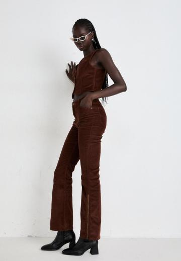 Клешеные брюки