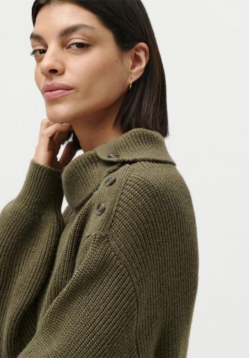 Вязаное платье