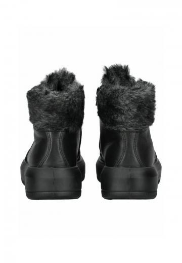 Зимние ботинки