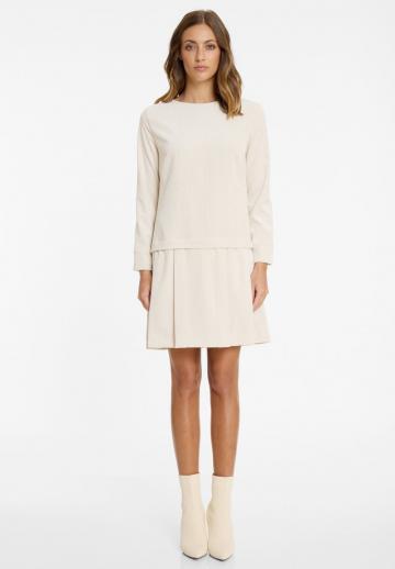 Короткое платье