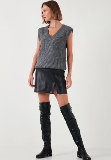 Пуловер без рукавов