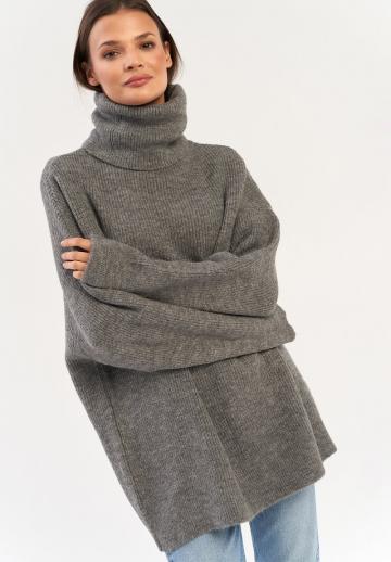 Длинный пуловер