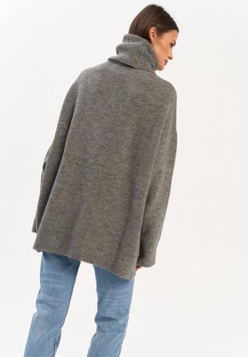 Длинный пуловер