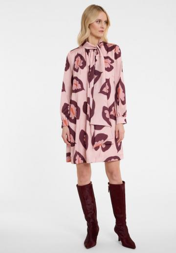 Короткое платье