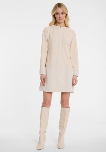 Короткое платье