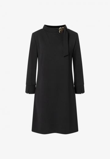 Короткое платье