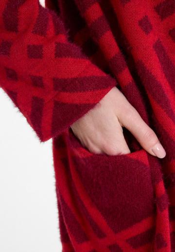 Жаккардовая вязаная кофта