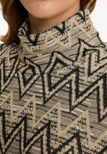 Вязаное платье