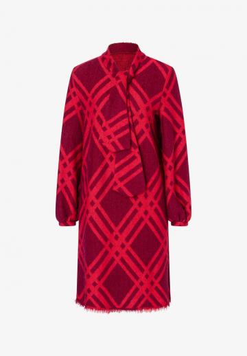 Вязаное платье