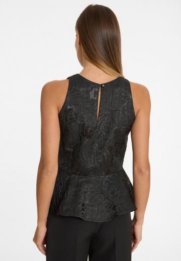 Блузка без рукавов